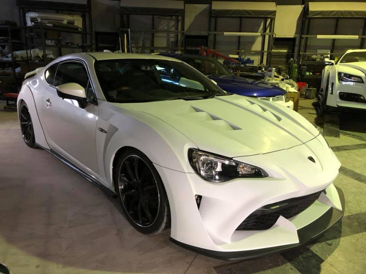 VeilSide 2013-2020 Scion FR-S/ Subaru BR-Z/ Toyota 86 Hood (Japanese FRP)