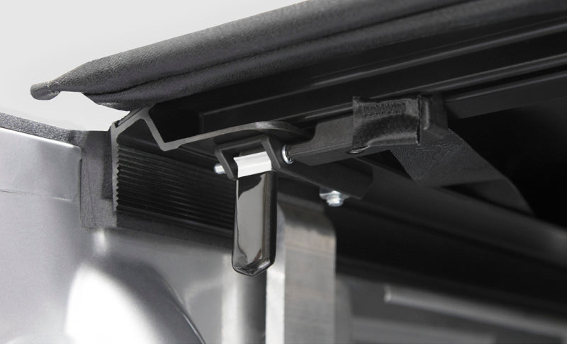 Access Vanish roll-up truck bed cover on Chevy/GMC S-10 Sonoma crew cab with 4ft 5in bed, exterior truck bed accessory.