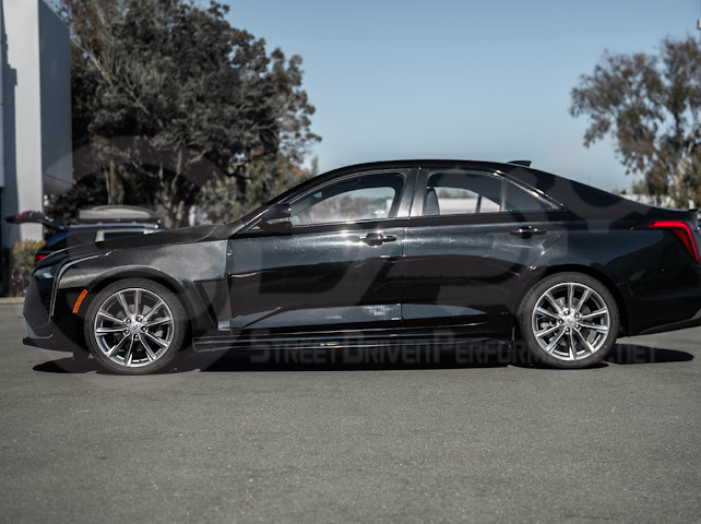 2020-UP CADILLAC CT4 & CT4 V |BLACKWING STYLE FRONT SIDE VENTED FENDERS