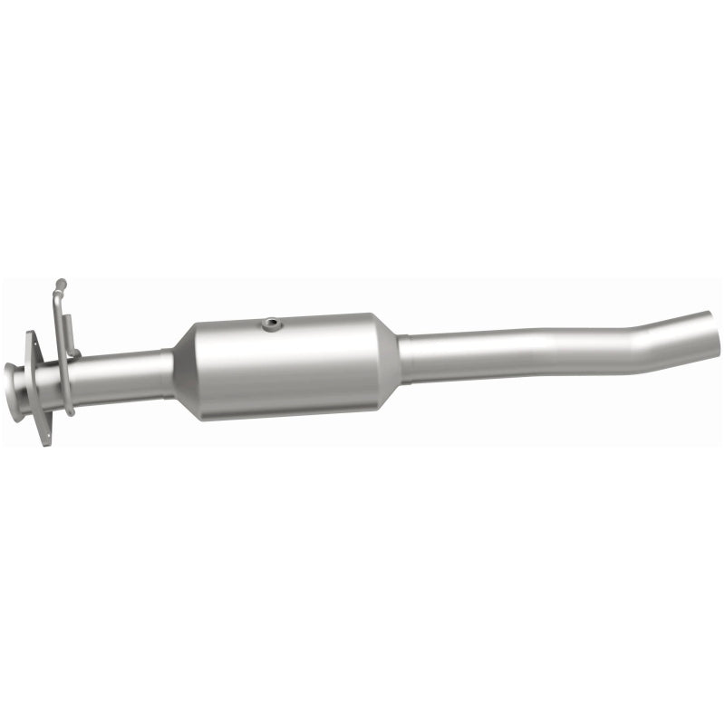 MagnaFlow 16-19 Ford F-650 V10 6.8L Underbody Direct Fit Catalytic Converter