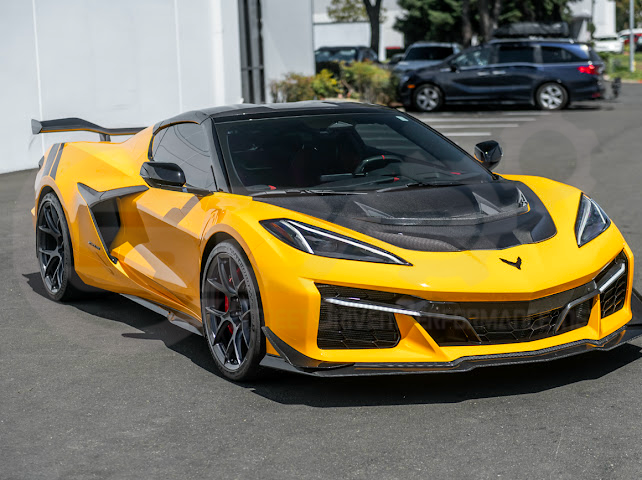 *IMPERFECTION / DISCOUNTED* 2020+ Corvette C8 | ZR1 Style Replica CARBON FIBER Front Hood