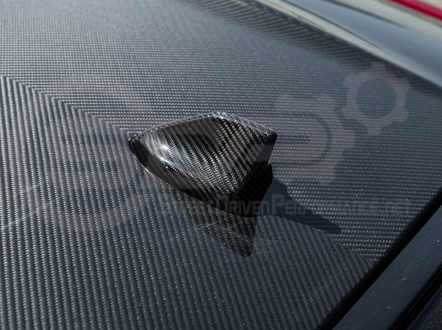 2024-Up Ford Mustang S650 | Carbon Fiber Tape-On Roof Shark Fin Antenna Cover