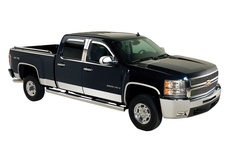 Putco stainless steel rocker panels for 2015-2019 Chevy Silverado HD Crew Cab dually, exterior body armor and rock rails installed