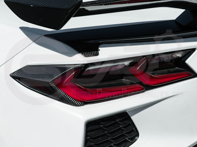 2020-Up Chevrolet Corvette C8 | Dry Carbon Fiber Rear Tail Light Side Trim Bezel Cover Pair
