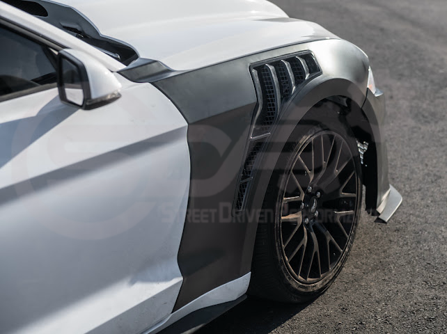2018-2023 FORD MUSTANG GT500 KR STYLE FRONT SIDE VENTED FENDERS PAIR