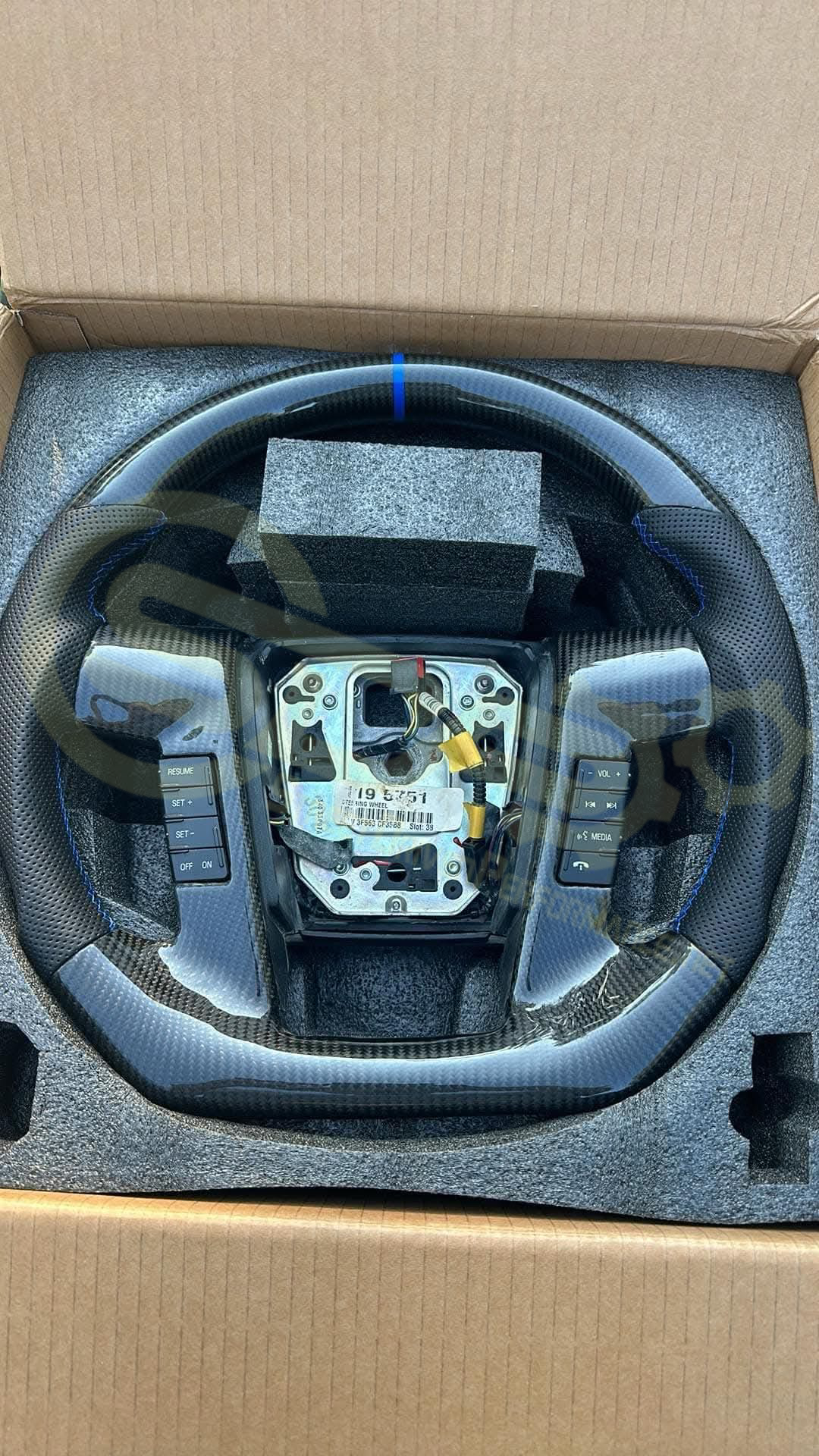 2010 - 2014 Ford F-150 & Gen 1 Raptor - Custom Carbon Fiber Steering Wheel with options