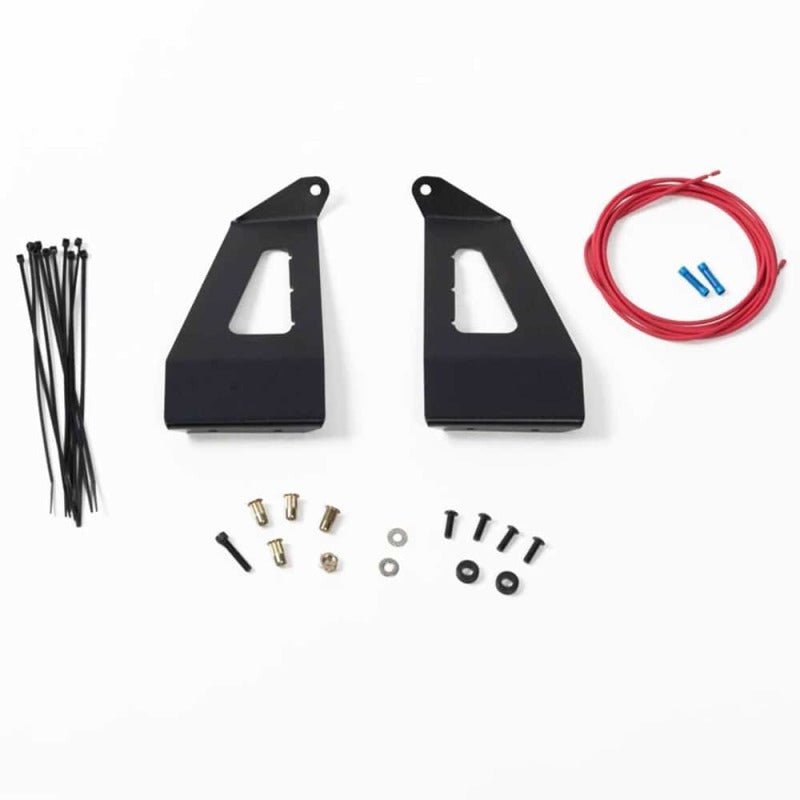 Putco 17-20 Ford SuperDuty roof bracket kit for PN 10055, 50-inch curved brackets installed on truck roof.