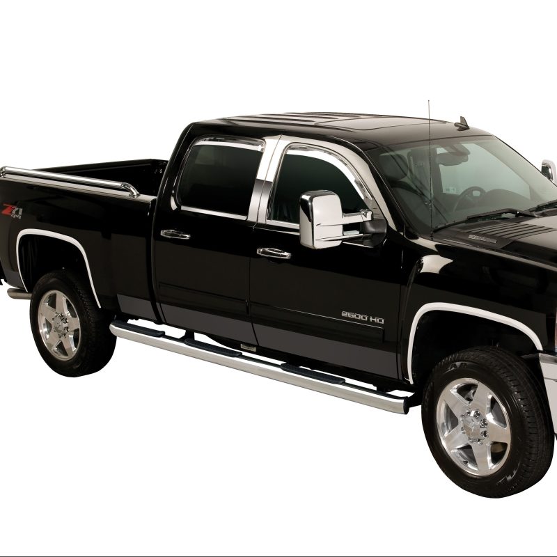 Putco black platinum rocker panels for 2014-2018 GMC Sierra LD crew cab with 6.5-inch bed, exterior body armor and rock rails.