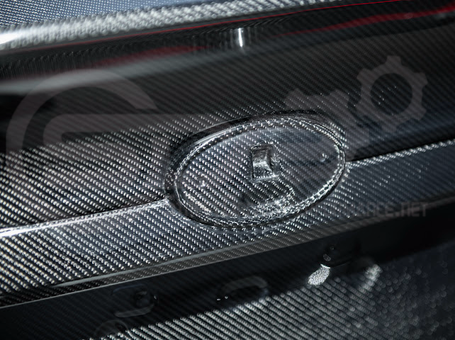 2022-Up Subaru WRX | JDM Style Carbon Fiber Rear Trunk w/ Integrated Spoiler Wing