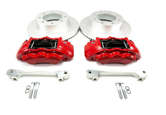 Alcon big brake kit with 17-22 Ford F250-F350 363x38mm rotors and 6-piston front calipers for enhanced stopping power.