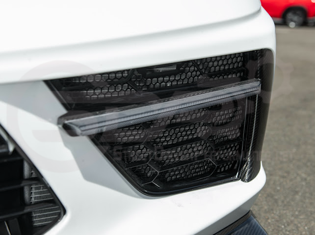 2020+ CHEVROLET CORVETTE C8 STINGRAY & Z51 | FACTORY OEM STYLE GLOSSY BLACK FRONT BUMPER LOWER AIR INLET MESH GRILLE GUARDS