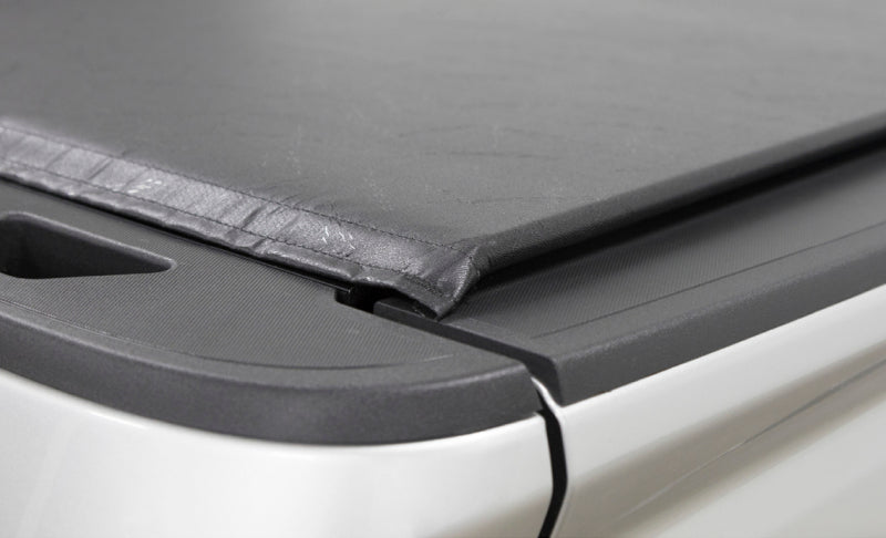 Access Vanish truck bed cover on Chevy/GMC S-10 Sonoma crew cab with 4ft 5in bed, roll-up exterior truck bed accessory.
