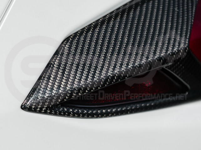 2020-Up Chevrolet Corvette C8 | Dry Carbon Fiber Rear Tail Light Side Trim Bezel Cover Pair