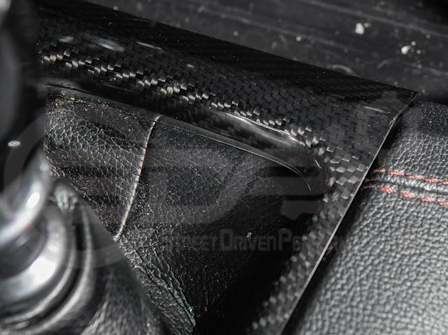 2015-2023 FORD MUSTANG S550 | CARBON FIBER CENTER GEAR SHIFT PANEL TRIM COVER