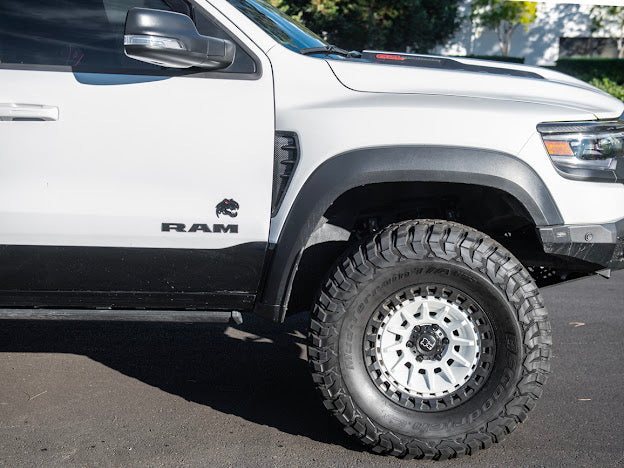 2019-UP RAM 1500 TRX CARBON FIBER SIDE DOOR FENDER VENT TRIM