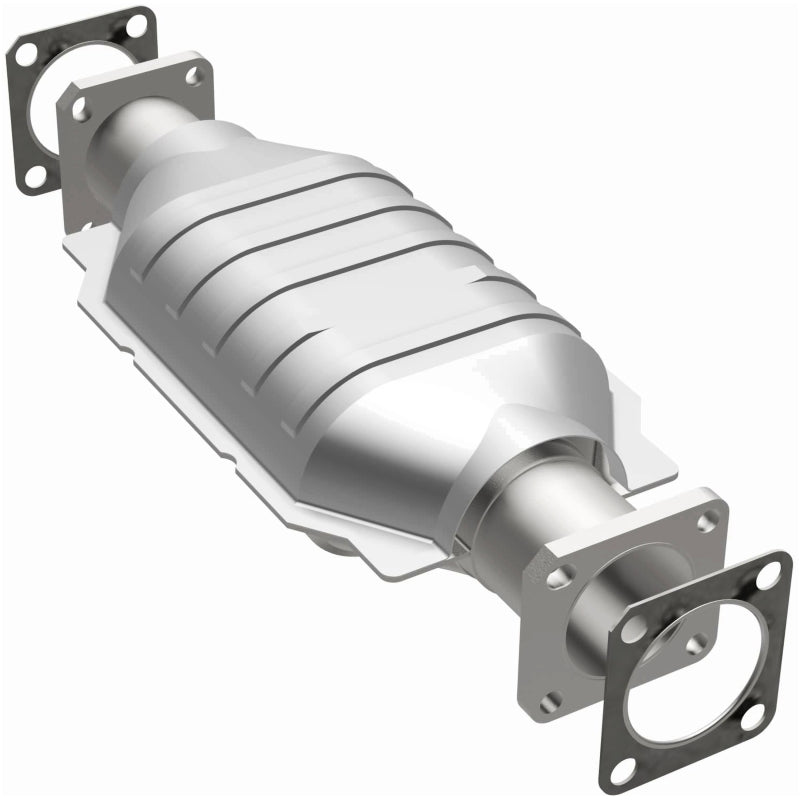 MagnaFlow California Direct Fit Catalytic Conv 75-82 Chevrolet LUV 1.8L / 86-91 Isuzu Trooper 2.3L