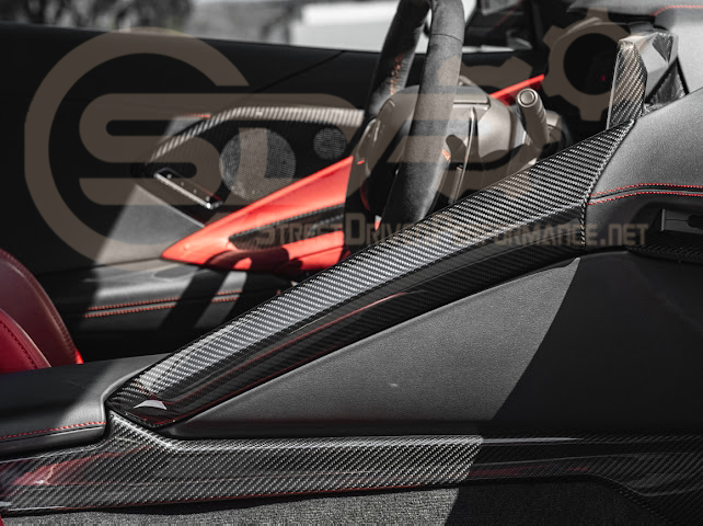 2020-Up Corvette C8 | CARBON FIBER Center Console Armrest Right Trim Panel Cover