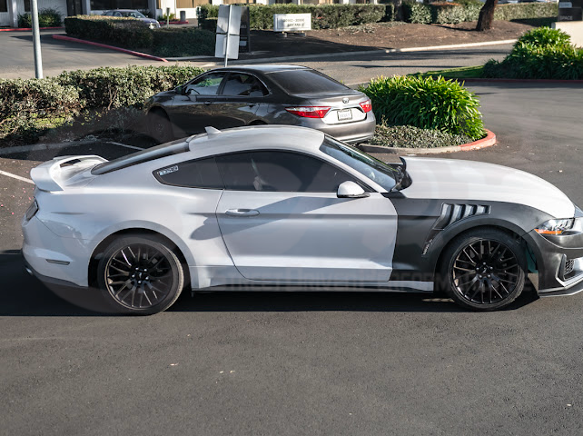 2018-2023 FORD MUSTANG GT500 KR STYLE FRONT SIDE VENTED FENDERS PAIR