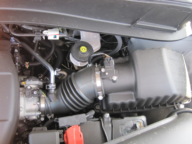 K&N Engineering drop-in air filter for 2005-2010 Honda Odyssey and 2009-2010 Pilot V6 3.5L engine, showing the filter's pleated design.