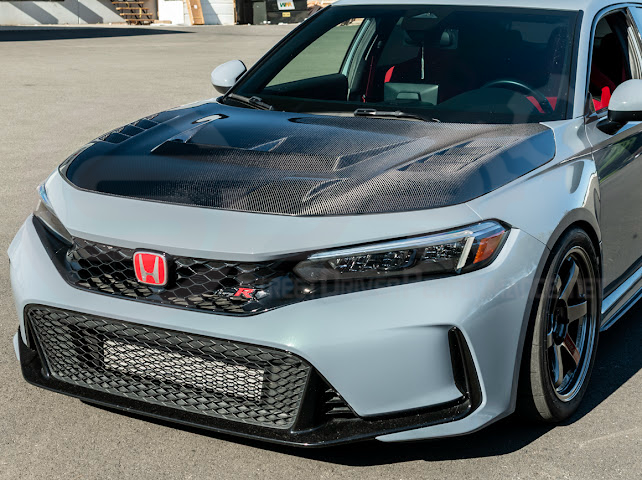 2023-UP HONDA CIVIC FL5 TYPE-R | JDM VARIS STYLE CARBON FIBER FRONT VENTED HOOD