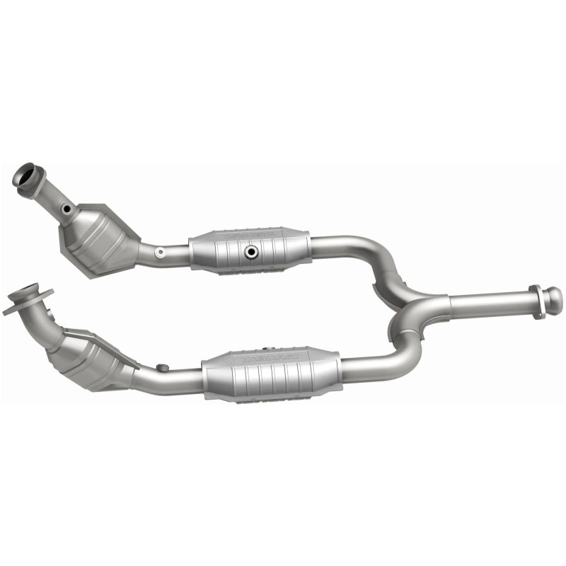MagnaFlow Direct Fit Catalytic Converter 99/01-03 Ford Mustang 3.8L