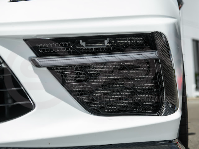 2020+ CHEVROLET CORVETTE C8 STINGRAY & Z51 | FACTORY OEM STYLE GLOSSY BLACK FRONT BUMPER LOWER AIR INLET MESH GRILLE GUARDS