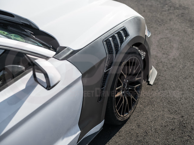 2018-2023 FORD MUSTANG GT500 KR STYLE FRONT SIDE VENTED FENDERS PAIR