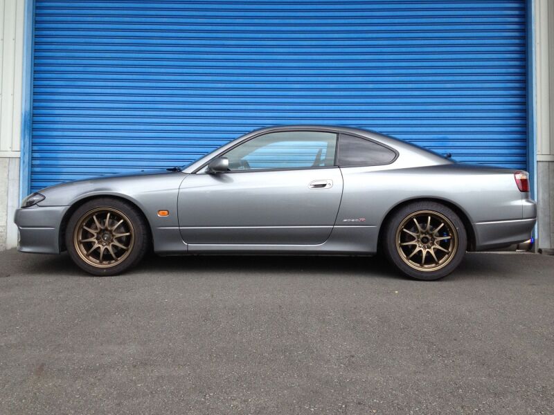 HKS Hipermax S coilovers for Nissan S14 and S15, featuring adjustable suspension components and performance tuning.