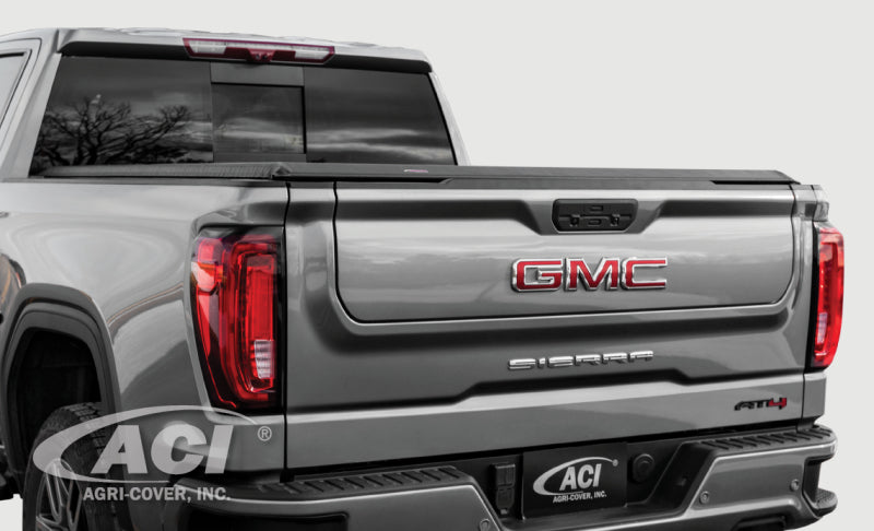 Access LOMAX Stance hard cover for Chevy/GMC 1500 5ft 8in truck bed in black urethane, exterior truck bed accessory.