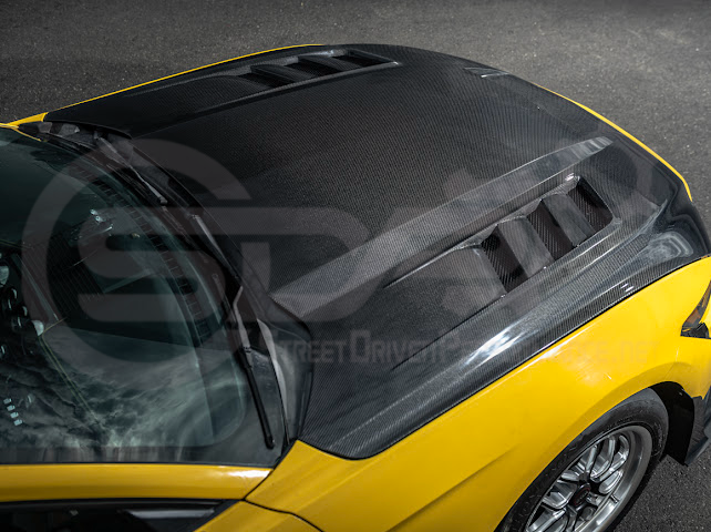 2015-2017 FORD MUSTANG S550 | TERMINATOR STYLE CARBON FIBER FRONT AIR VENTED HOOD