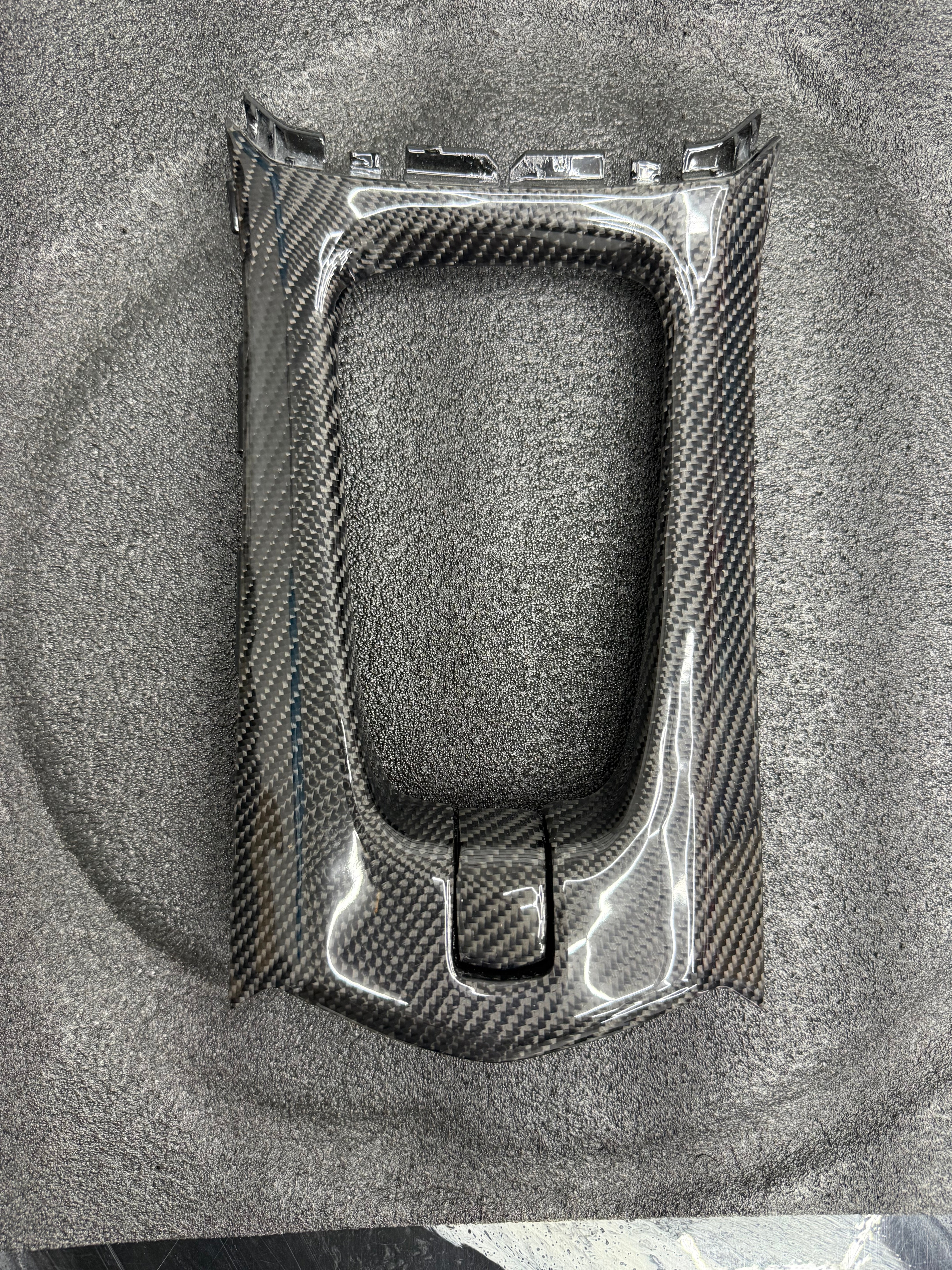 2009-2015 CADILLAC CTS-V V2 | Sedan / Wagon / Coupe Gear Shift Carbon Fiber Center Console Interior Trim Piece