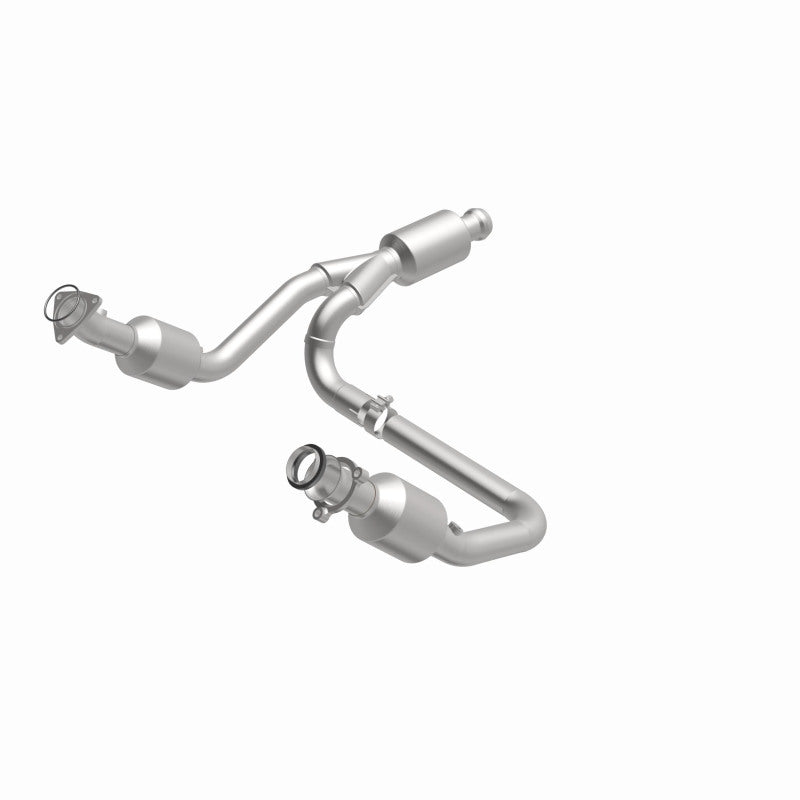 MagnaFlow 14-15 Chevrolet Silverado 1500 Underbody 4.3L / 5.3L Direct-Fit Catalytic Converter