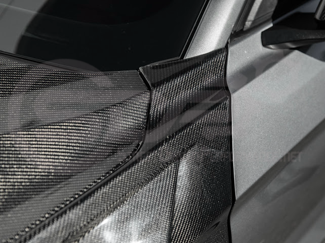 *IMPERFECTION / DISCOUNTED* 2018-2023 FORD MUSTANG S550 | GTD STYLE CARBON FIBER FRONT SIDE VENTED FENDERS