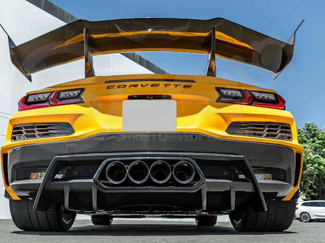 2023-UP CHEVROLET CORVETTE C8 Z06 | SDP PERFORMANCE PACKAGE CARBON FIBER REAR BUMPER FINNED DIFFUSER