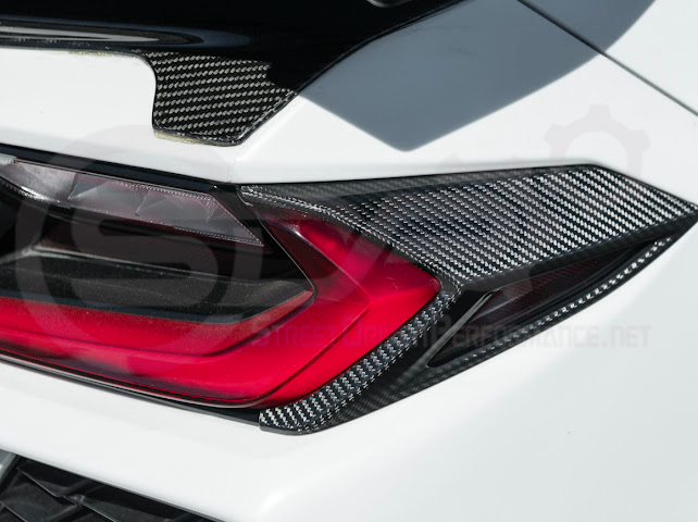 2020-Up Chevrolet Corvette C8 | Dry Carbon Fiber Rear Tail Light Side Trim Bezel Cover Pair