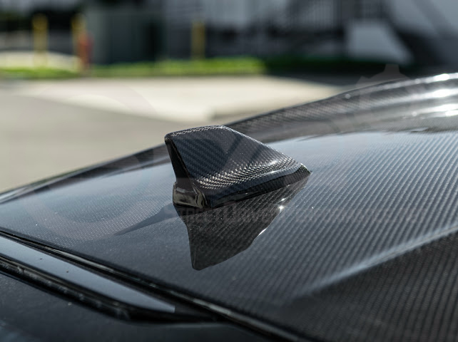 2024-Up Ford Mustang S650 | Carbon Fiber Tape-On Roof Shark Fin Antenna Cover