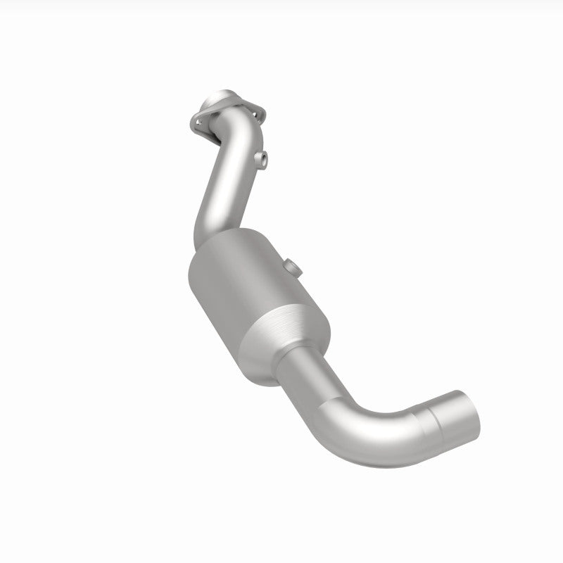 MagnaFlow catalytic converter for Ford Expedition 2018-2021, left underbody, direct fit, 3.5L engine, durable automotive part.