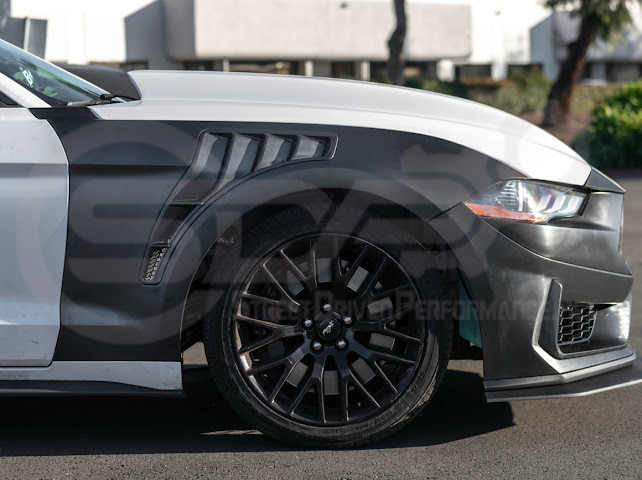2018-2023 FORD MUSTANG GT500 KR STYLE FRONT SIDE VENTED FENDERS PAIR