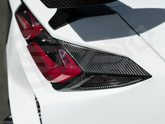 2020-Up Chevrolet Corvette C8 | Dry Carbon Fiber Rear Tail Light Side Trim Bezel Cover Pair