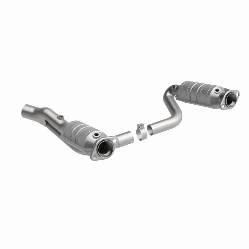 MagnaFlow Direct Fit Catalytic Converter Raider 2006 8 4.7L