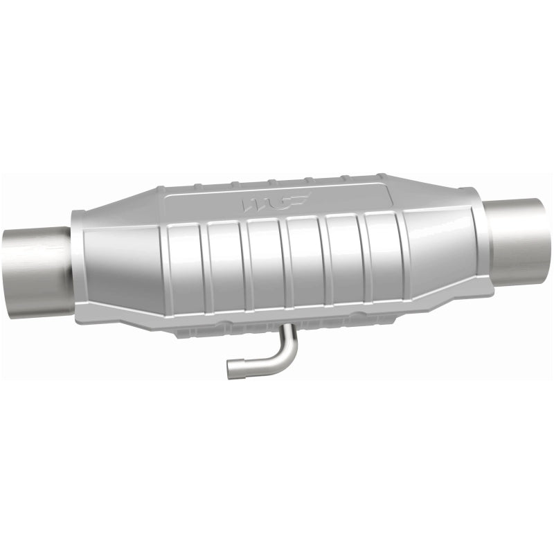 MagnaFlow Universal Catalytic Converter 2.25in Inlet/Outlet Center/Center Oval Rear (California)