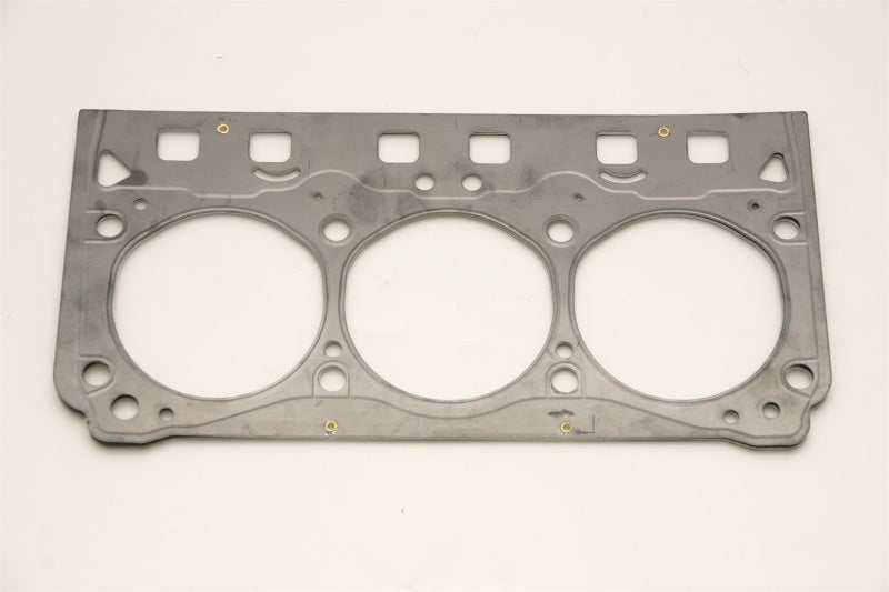 Cometic Gasket Buick 3.8L V6 Series 2 MLS head gasket with 3.840-inch bore and .066-inch thickness, showing gasket surface and design
