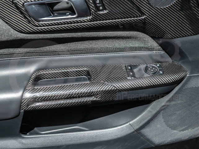 2015-2023 FORD MUSTANG S550 | CARBON FIBER SIDE DOOR GLASS LIFTING PANEL COVER TRIM