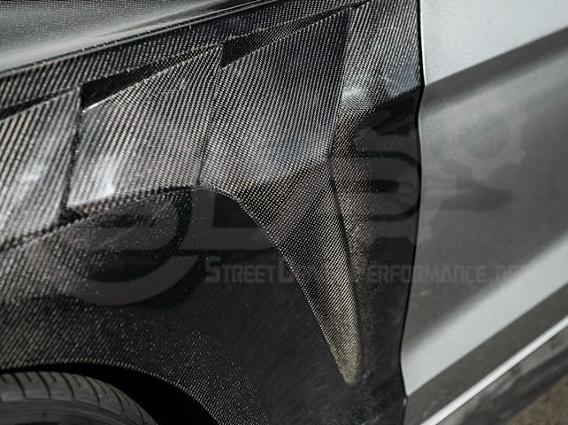 *IMPERFECTION / DISCOUNTED* 2018-2023 FORD MUSTANG S550 | GTD STYLE CARBON FIBER FRONT SIDE VENTED FENDERS