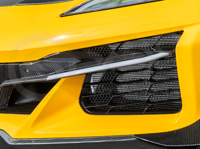 2023+ CHEVROLET CORVETTE C8 E-RAY & Z06 | FACTORY OEM STYLE GLOSSY BLACK FRONT RADIATOR MESH GRILLE GUARD