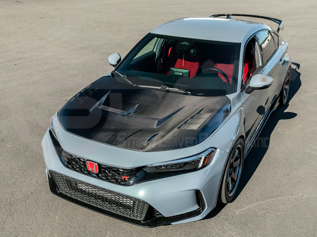 2023-UP HONDA CIVIC FL5 TYPE-R | JDM VARIS STYLE CARBON FIBER FRONT VENTED HOOD