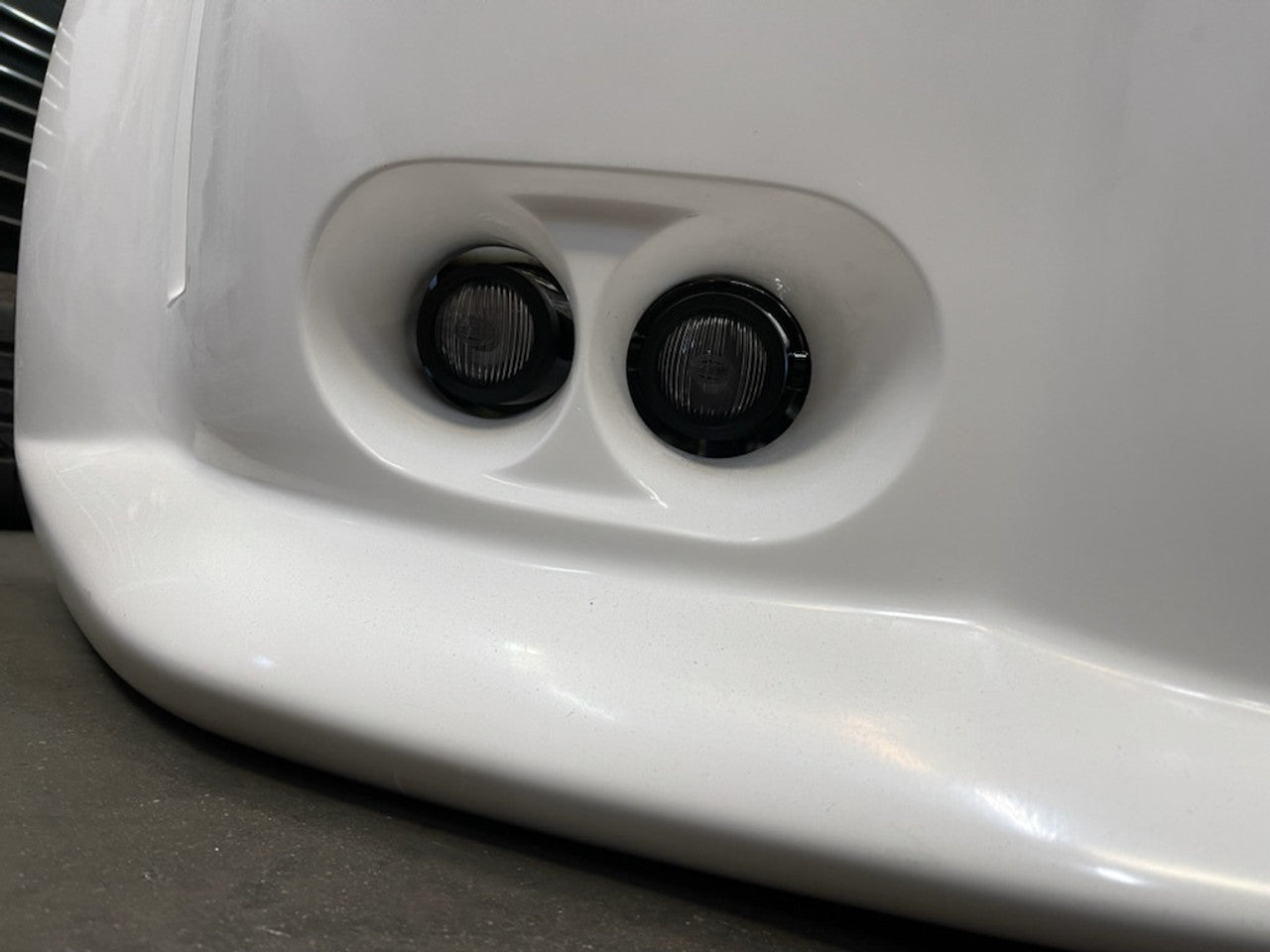 Customs Made European 2003-2008 Nissan 350Z Fairlady Z Z33 Ver. III Model Fog Lights Set
