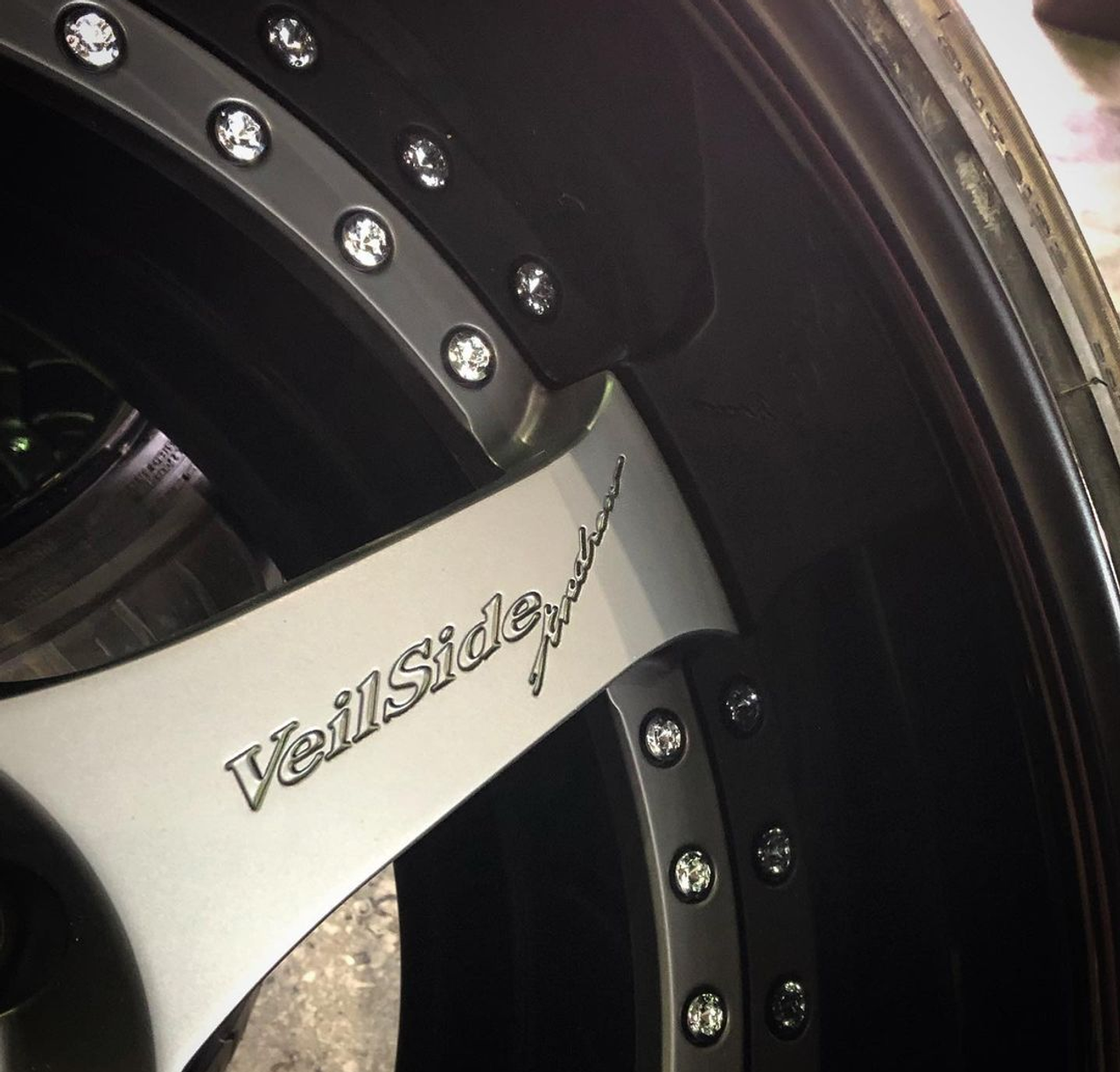 VeilSide 2003-2008 Nissan 350Z Z33 TOKYO DRIFT Wide Body Model 20" FORGED Wheels 4 Pieces Set in Matte Black Front 20x9J Tire 255/30-20; Rear 20x12.5J Tire 325/25-20