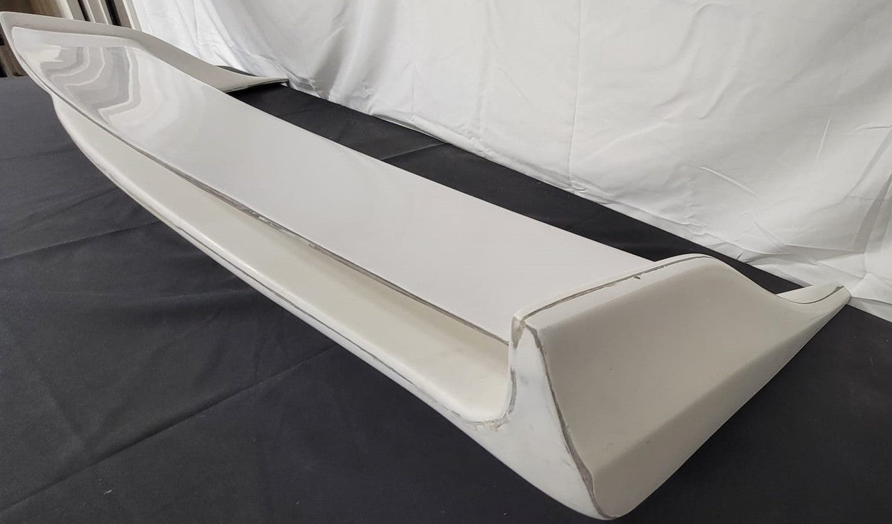 VeilSide 2000-2005 Lexus IS300/ Toyota Altezza SXE10 Racing Edition Model Rear Wing (FRP)