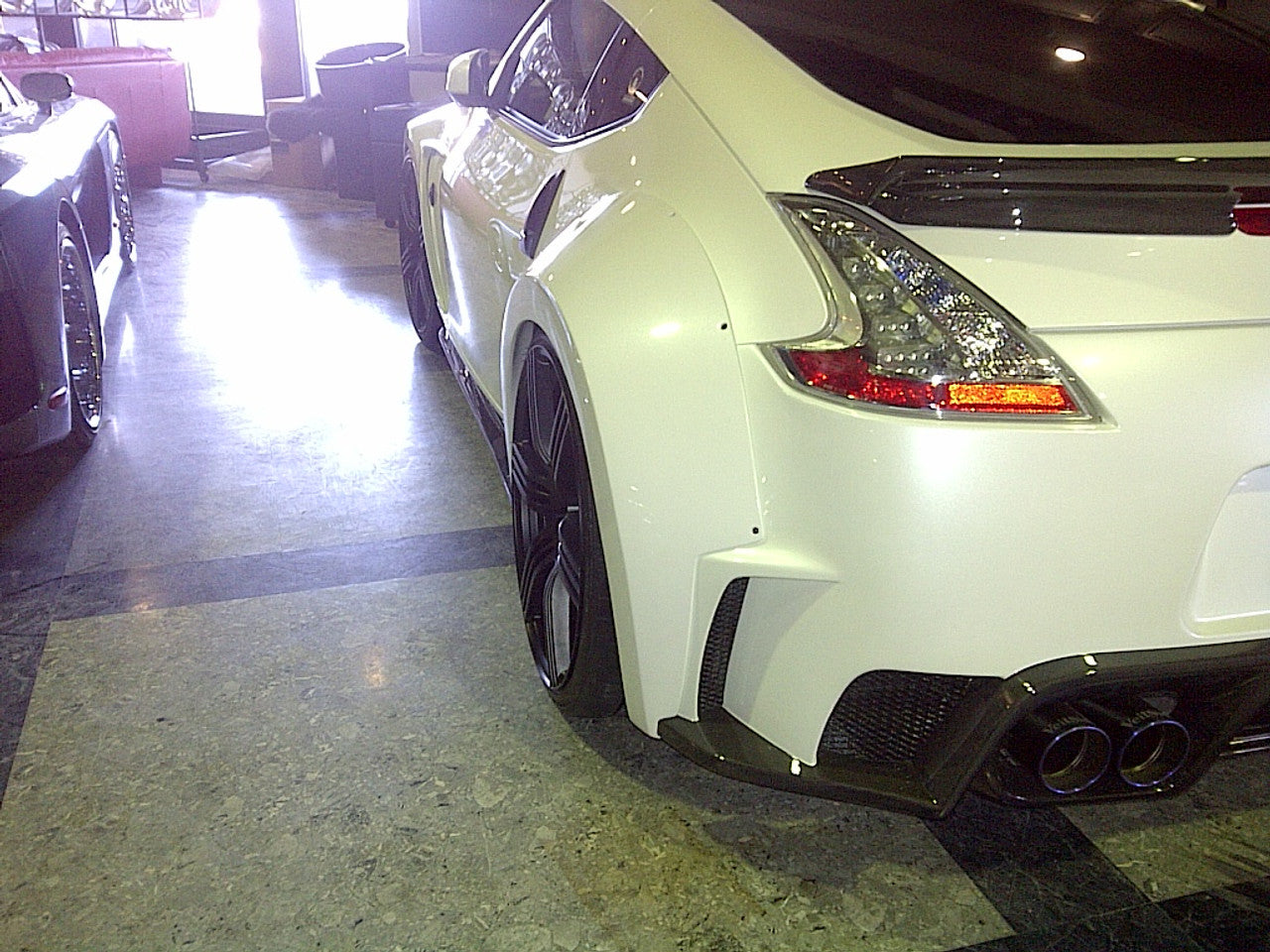 VeilSide 2009-2023 Nissan 370Z Ver. I Model Carbon Rear Over Fenders (CFRP) Pair